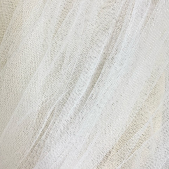 TULLE!! BEAUTIFUL WHITE SHEER LIGHT AIRY TULLE WEDDING FORMAL EVENT PROM - Picture 3 of 5